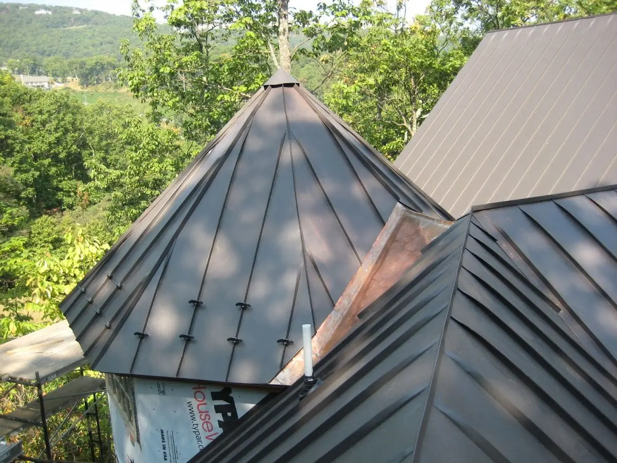 Professional Roof Tarp Installation by Craftsman Roofing in West River